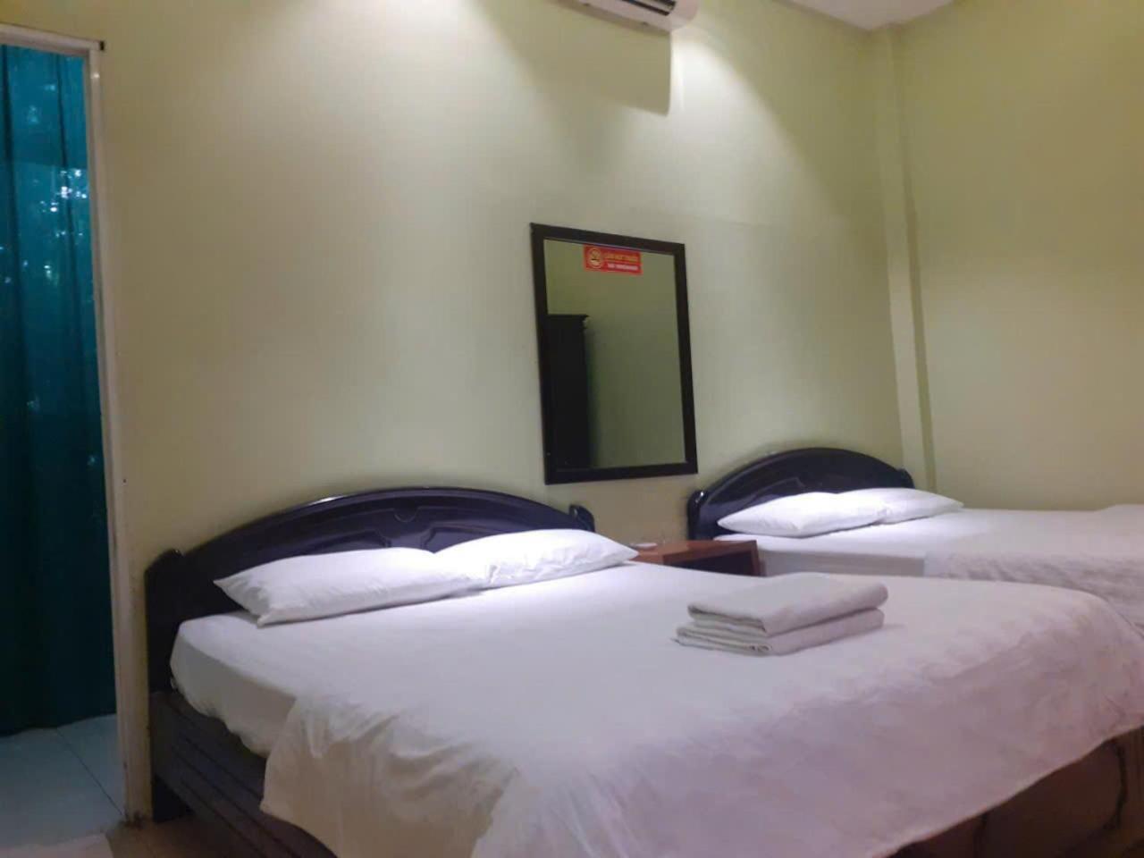Nha Nghi An Phu Hotel Hanoi Bagian luar foto